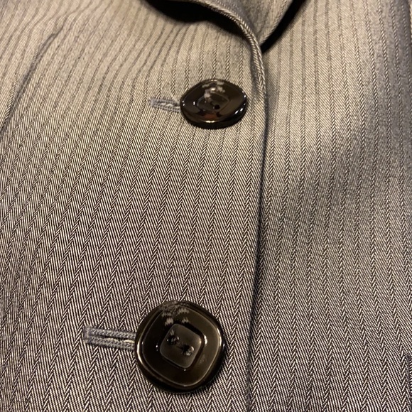 suit jacket - Picture 3 of 3